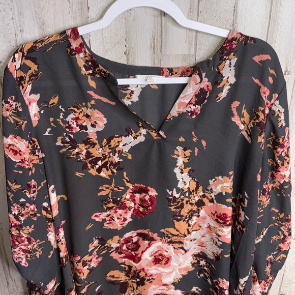 Maurices XXLGray Floral Pullover Sheer Blouse Top Plus - Picture 2 of 16
